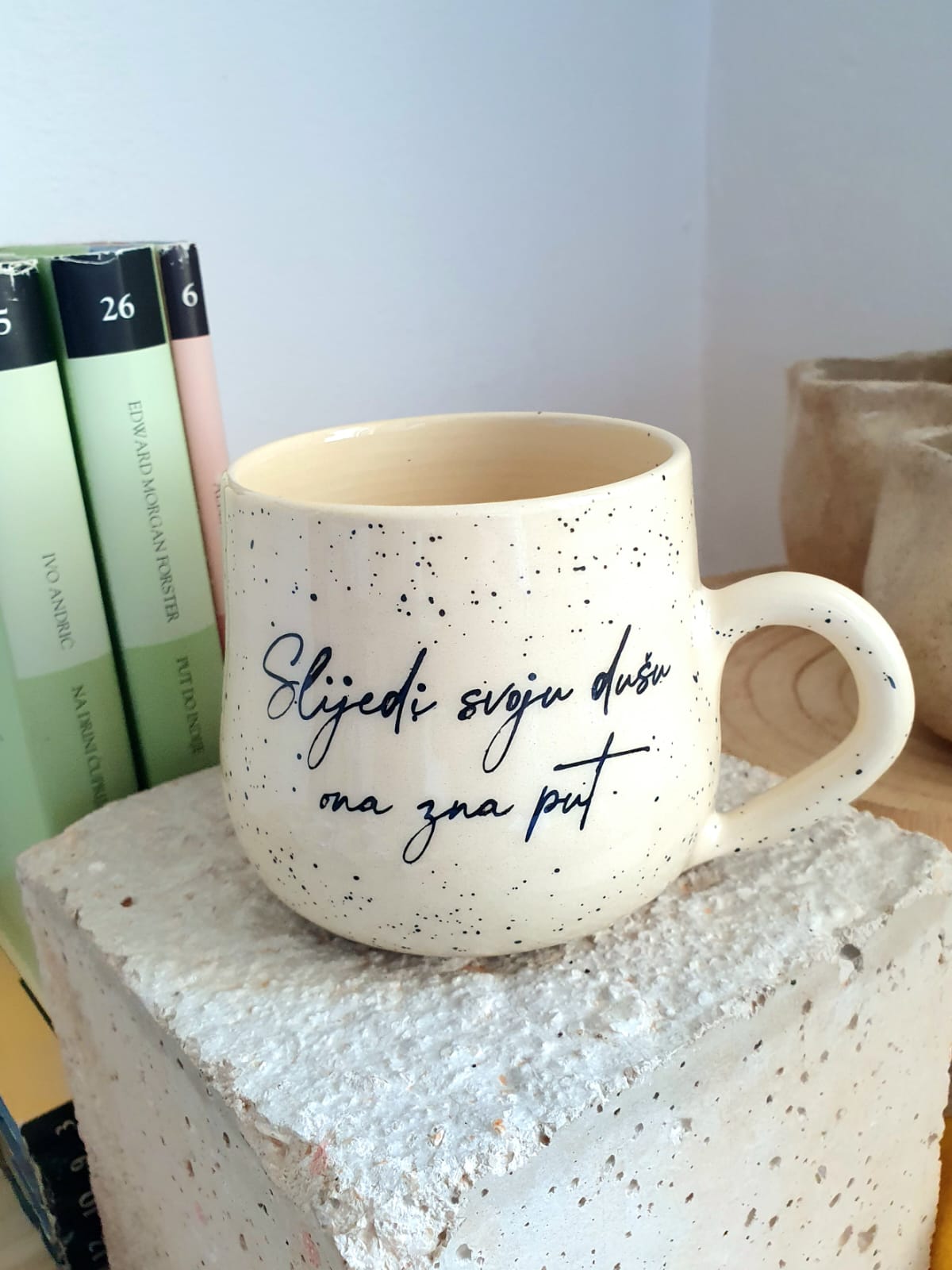 SLIJEDI SVOJU DUŠU ONA ZNA PUT MUG - SPLASH